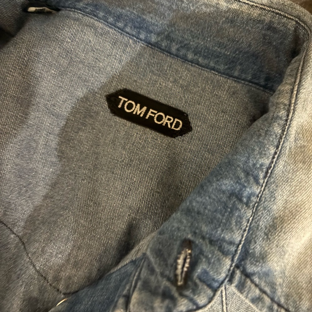 Men's long sleeve Tom ford size 40 15 3/4 snap button